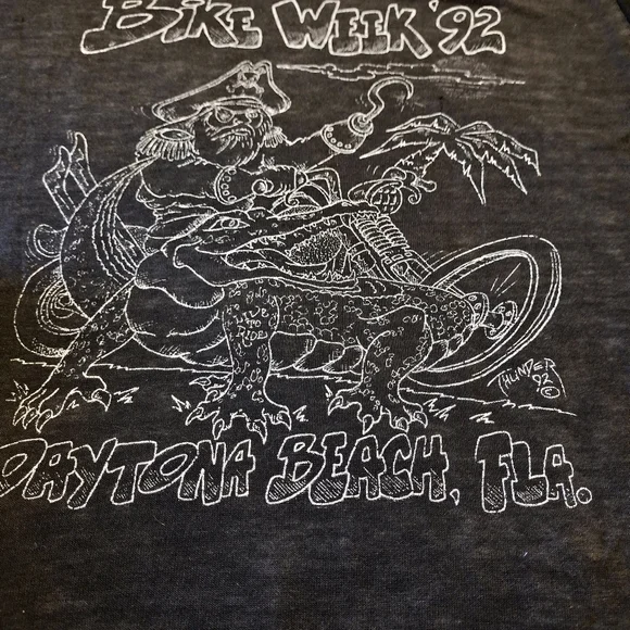 Vintage 1990 Harley Davidson T-shirt (Open To Offers)😊 - Picture 8 of 10